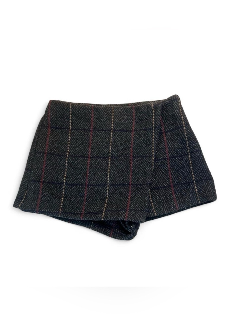 HYFVE Black Tweed Plaid High-Waist Skort with Red & Cream Pinstripes